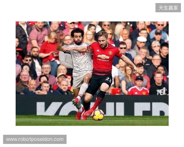 利物浦客战森林:萨拉赫、加克波、埃基蒂克首发,维尔茨出战 利物浦客战森林:萨拉赫、加克波、埃基蒂克首发,维尔茨出战