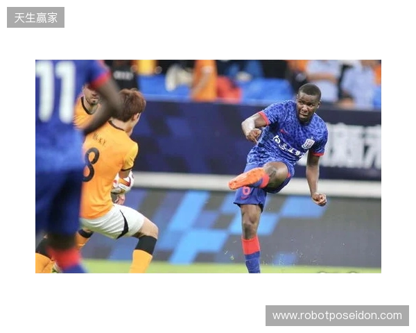 半场-上海申花0-0青岛海牛 拉唐头球造险牟鹏飞精彩三连扑